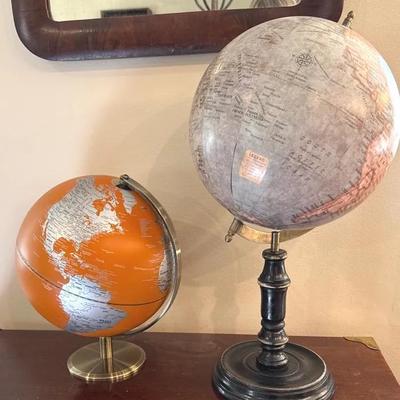 Vintage Look World Globe & Gentlemen Globe Light