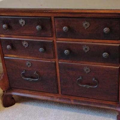 Romweber Dresser