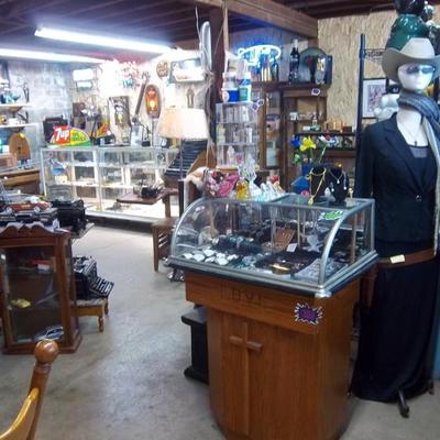 Sale Photo Thumbnail #3