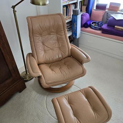 Sale Photo Thumbnail #113: Ekornes