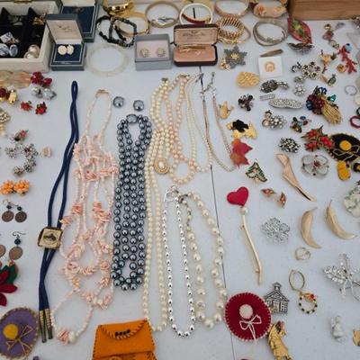 Sale Photo Thumbnail #63