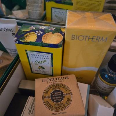 Sale Photo Thumbnail #177