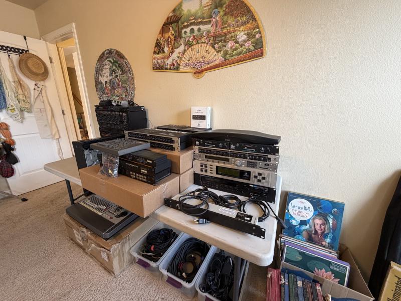 Sale Photo Thumbnail #128