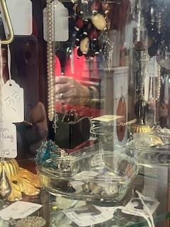 Sale Photo Thumbnail #10