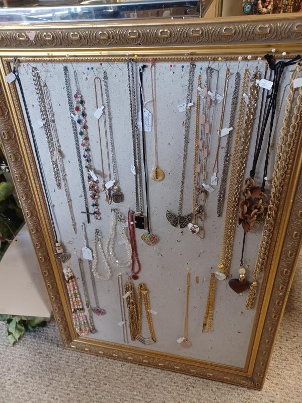 Sale Photo Thumbnail #46