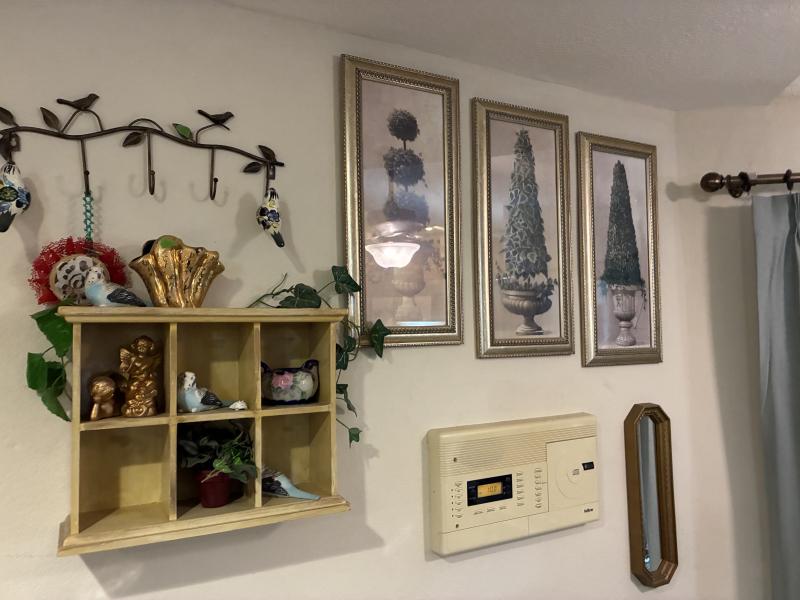 Sale Photo Thumbnail #143