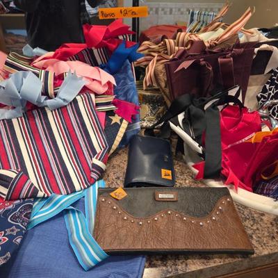 Sale Photo Thumbnail #128