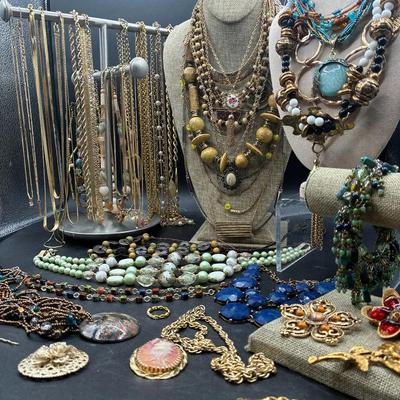 Sale Photo Thumbnail #104