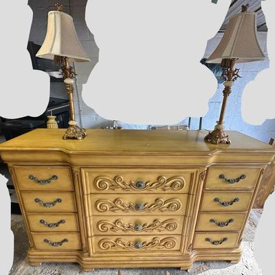 Comitia Molina Ornate 12-Drawer Dresser with Matching Table Lamps