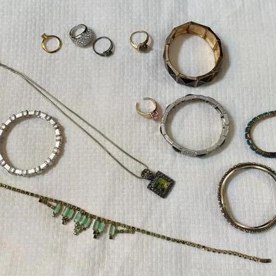 Bracelets, Necklaces And Large Size Women’s Rings