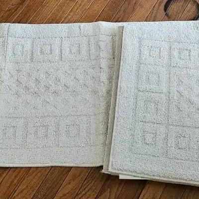 Two New Runners, 22x60