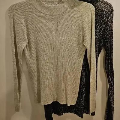 Women's Blouses - XL