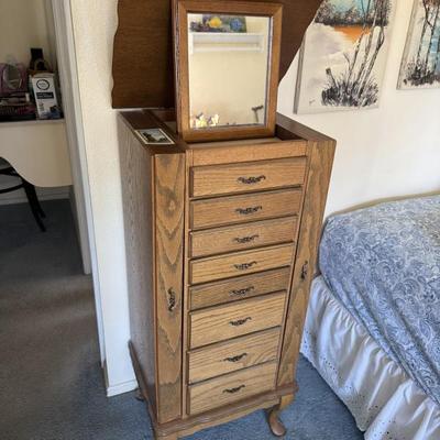 Sale Photo Thumbnail #132