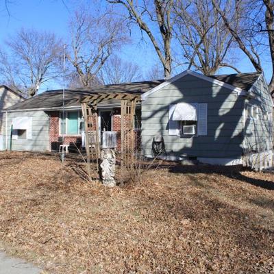 Sale Photo Thumbnail #3