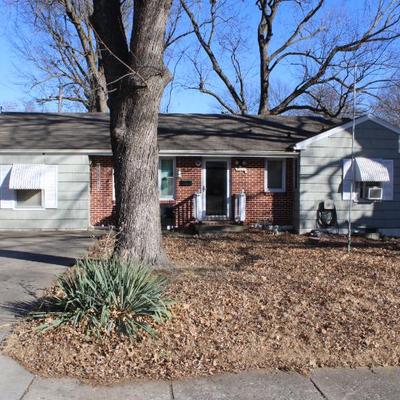 Sale Photo Thumbnail #2