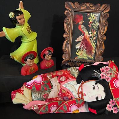 Sale Photo Thumbnail #48: Japanese Decorative Items