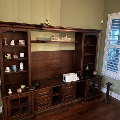 Sale Photo Thumbnail #3