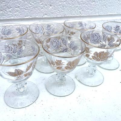 Set Of Small Roses Glassware