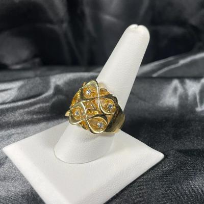New Gold Toned Large Fashion Ring