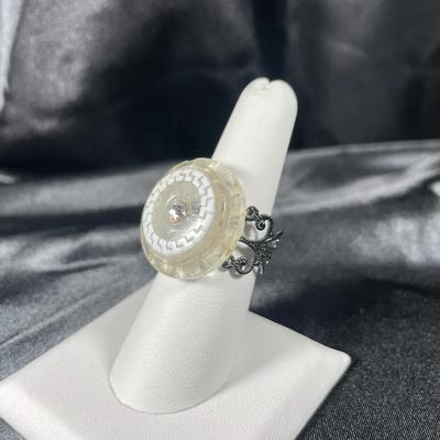 New Plastic And Ornate Metal Fashion Ring
