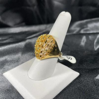 New Gold Toned Large Fashion Ring