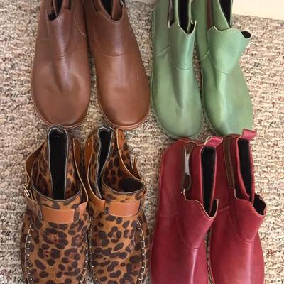 Women's Shoes - Size 10