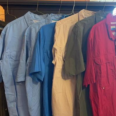 Men's Casual Button-Down Shirts - Size L