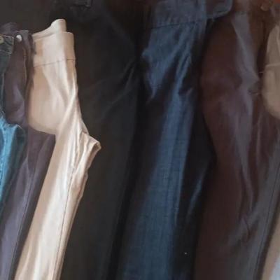 (7) Pairs of Women's Jeans - Size 16 