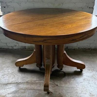 Antique Round Oak Pedestal Wood Dining Room Table