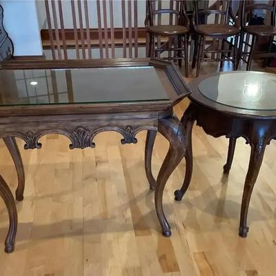 Sale Photo Thumbnail #18: 2 Accent Tables 