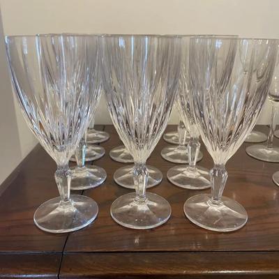 Sale Photo Thumbnail #35: Crystal Wine/Water Glasses 