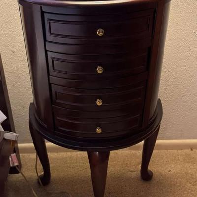 Queen Anne-Style Side Tables (Set of 2)