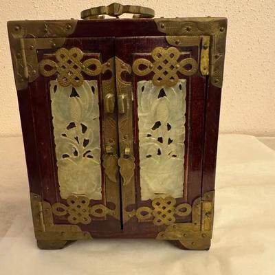 Ring Box And Crystal Pig