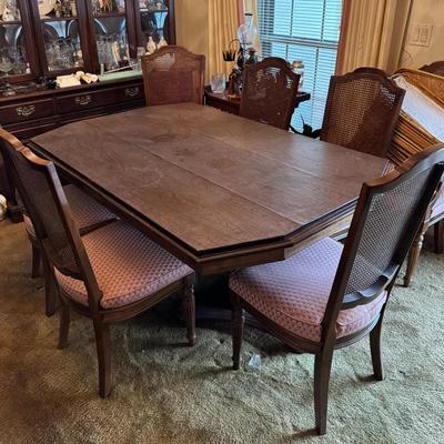 Dining Table And Chairs 