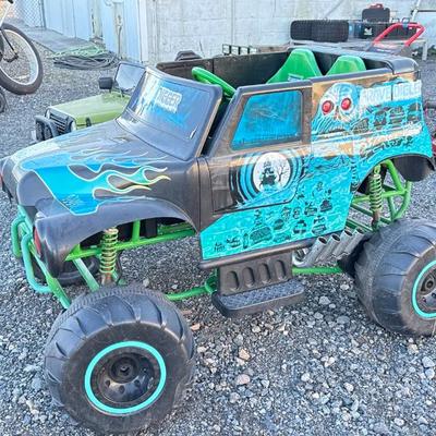 Sale Photo Thumbnail #548