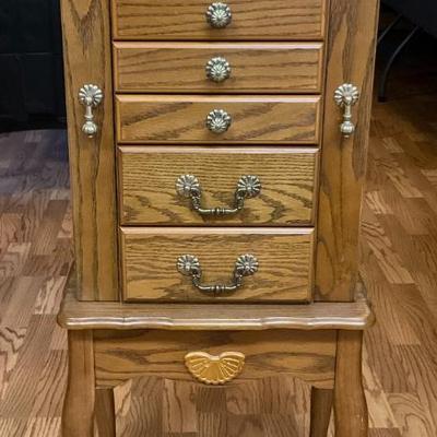 Sale Photo Thumbnail #156