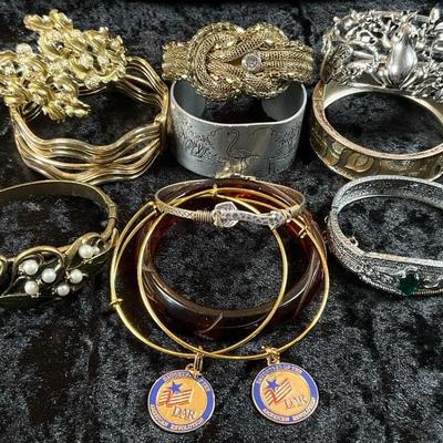 Sale Photo Thumbnail #136