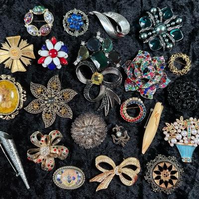 Sale Photo Thumbnail #21