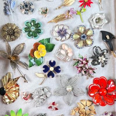 Sale Photo Thumbnail #45