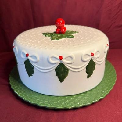 Pfaltzgraff Winterberry Covered Cake Plate with Dome – Holiday Serving Piece”