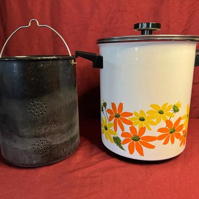 Vintage Enamelware Stockpot with Steamer Insert (Floral, 1970s)