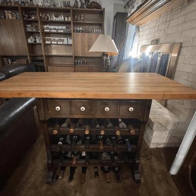 Vintage Ethan Allen Dark Antiqued Pine Old Tavern Butcher Block Rolling Wine Rack