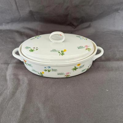 Anchor Hocking Assorted Bakeware/Serveware (5 Pieces)