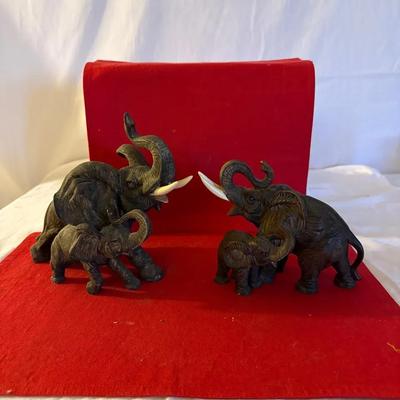 Elephant Family Figurine Collection – Two Adult Elephants with Two Calves