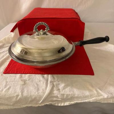 Vintage Silver-Plated Chafing Pan with Lid and Insulated Handle