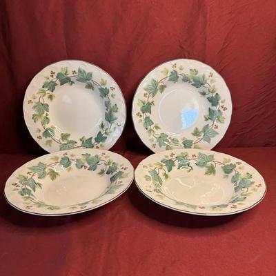 Nikko Casual Living ‘Ivy’ Bowls– Made in Japan 