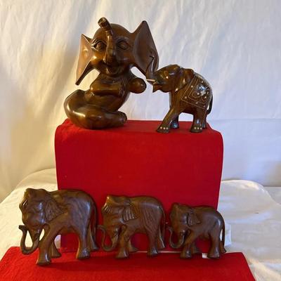 Wooden Elephant Group Misc