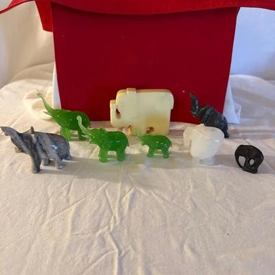8-mixed Elephant Collectible Lot (stone)