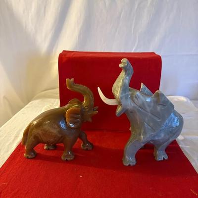 Pair of Polished Stone Elephant Figurines (Onyx / Marble Type)