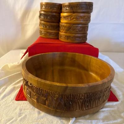 Vintage Hand-Carved Wooden Serving Bowl with Matching Bowls (Mid-Century)